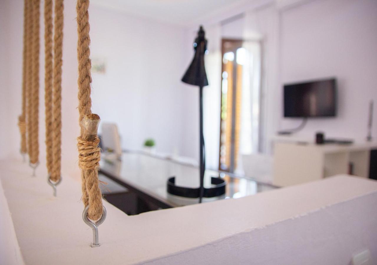 Beachfront Stylish Maisonette In Ierissos Exteriör bild