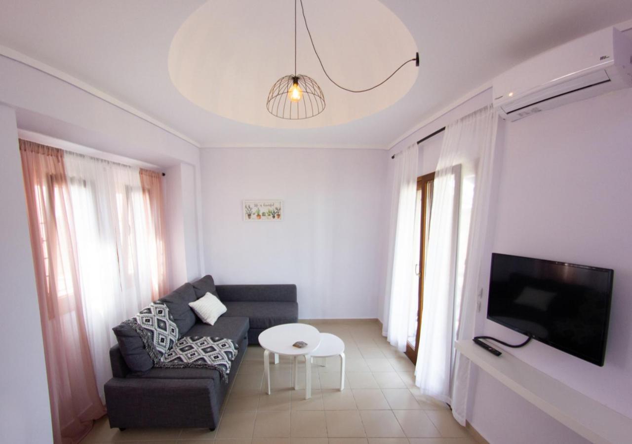 Beachfront Stylish Maisonette In Ierissos Exteriör bild
